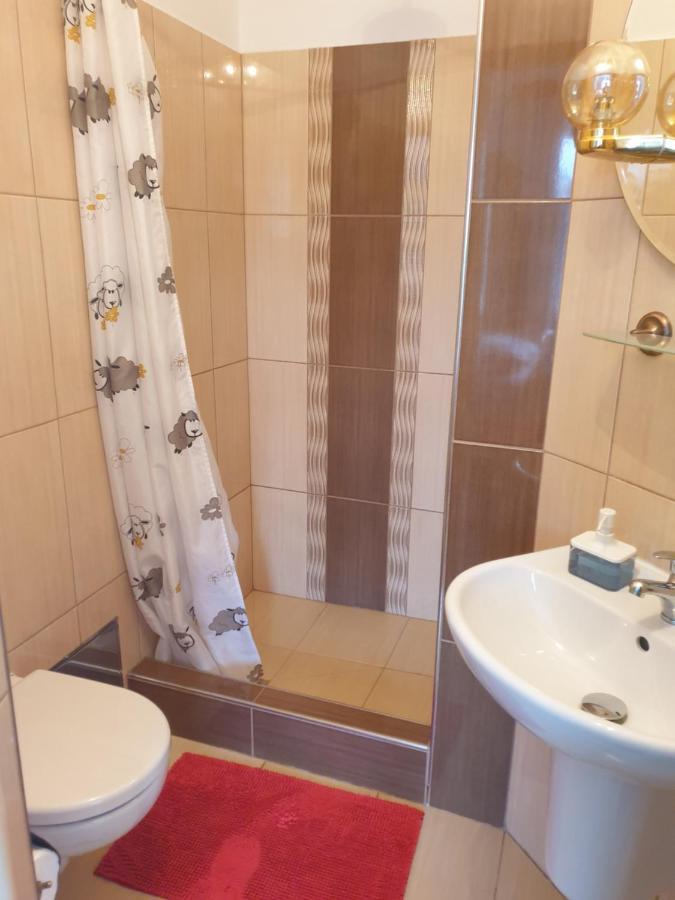 Pension Beranek Прага Екстериор снимка