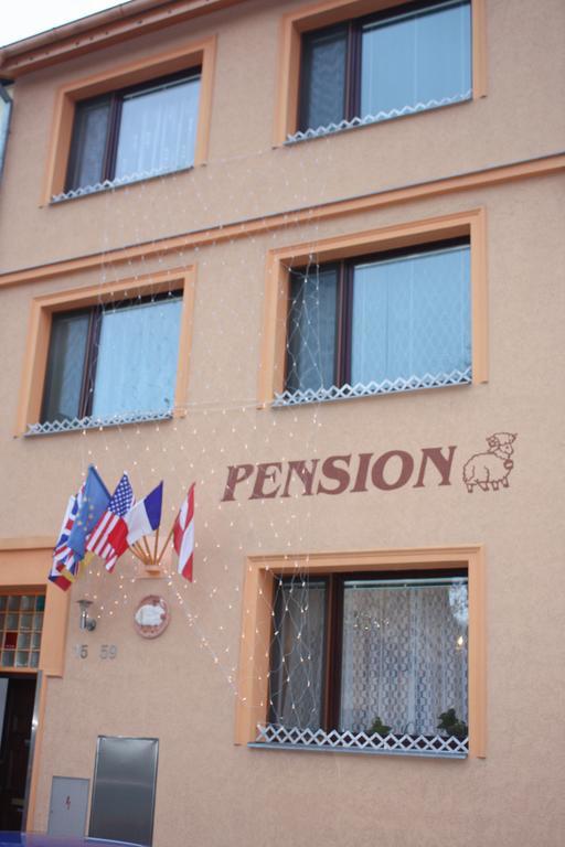 Pension Beranek Прага Екстериор снимка